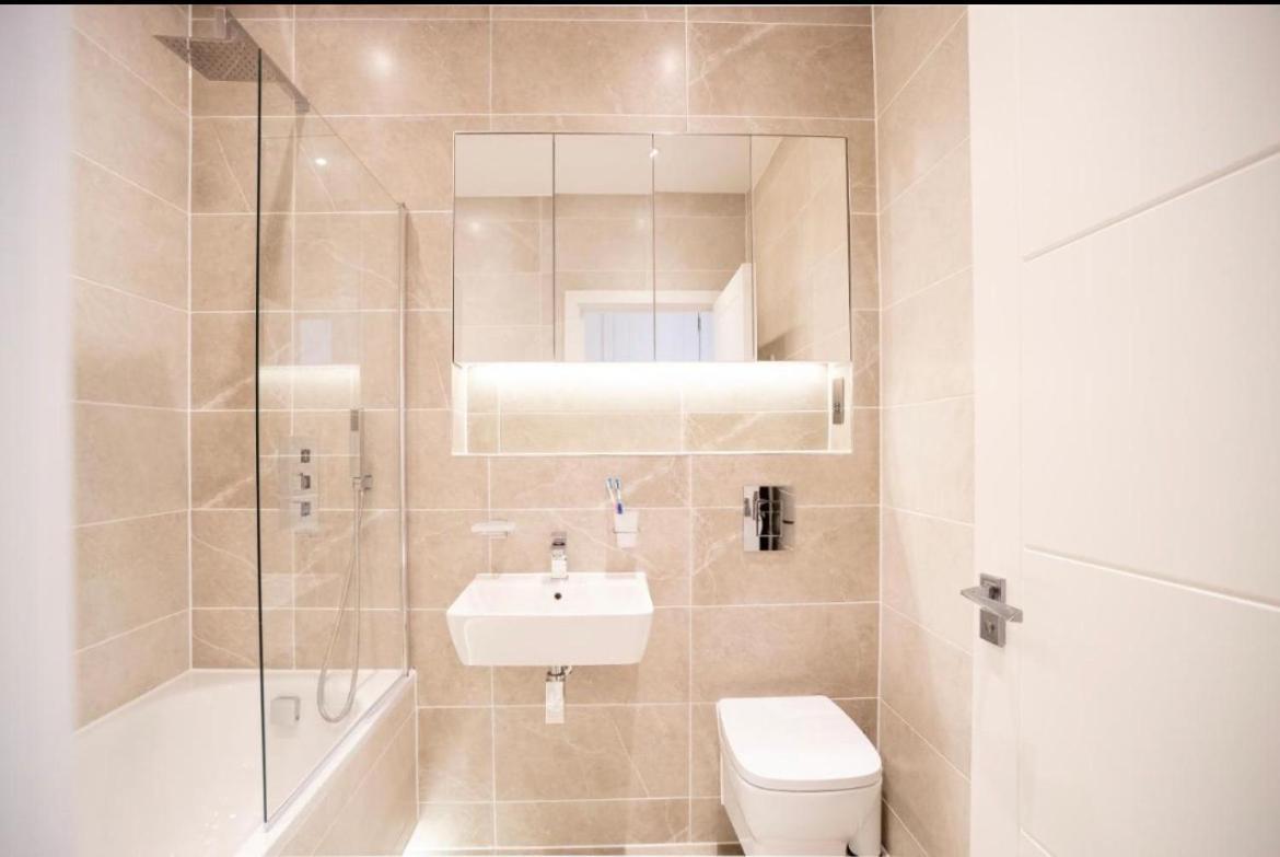 Two Bedrooms, Two Bath, Up To 3 Beds 1 Sofa - Slough Windsor Legoland Kültér fotó
