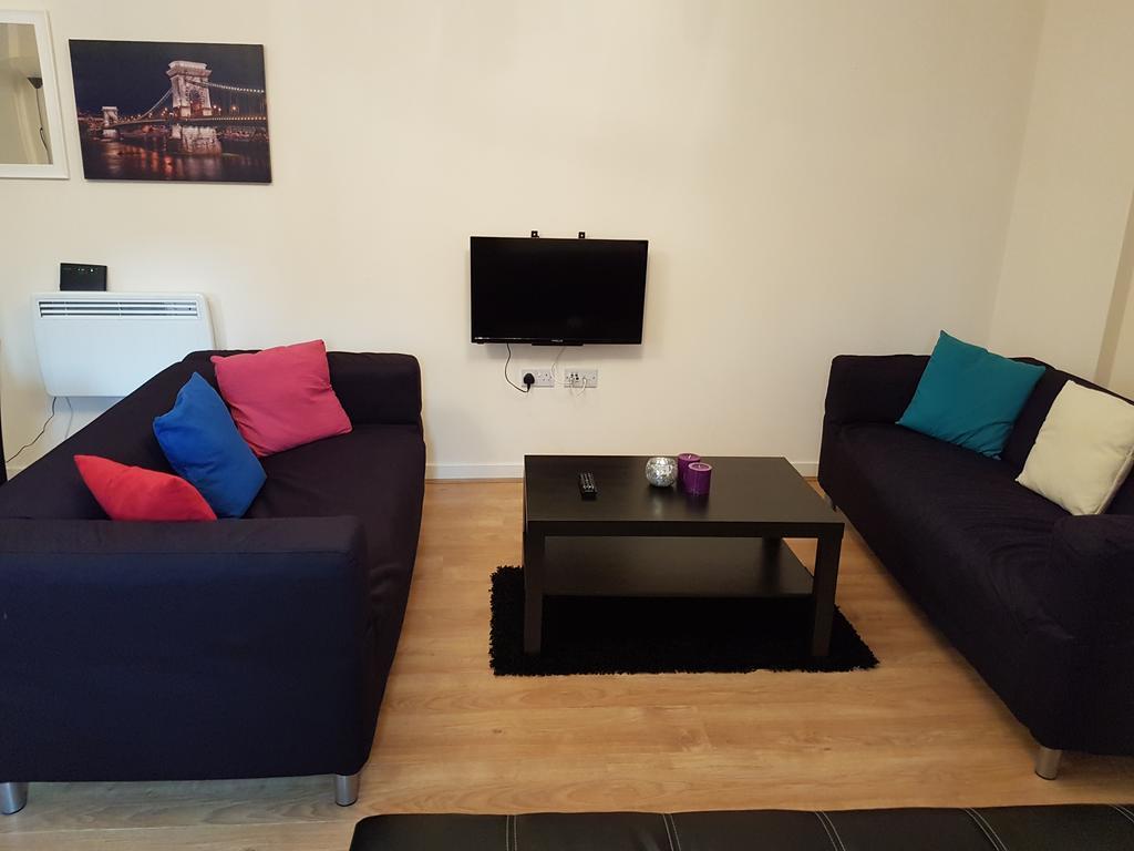Two Bedrooms, Two Bath, Up To 3 Beds 1 Sofa - Slough Windsor Legoland Kültér fotó
